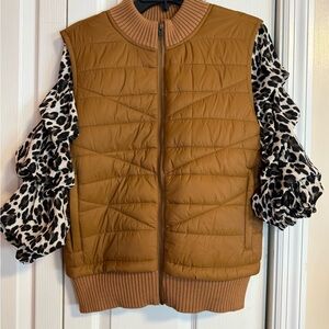 Brown Quilted Vest‎
